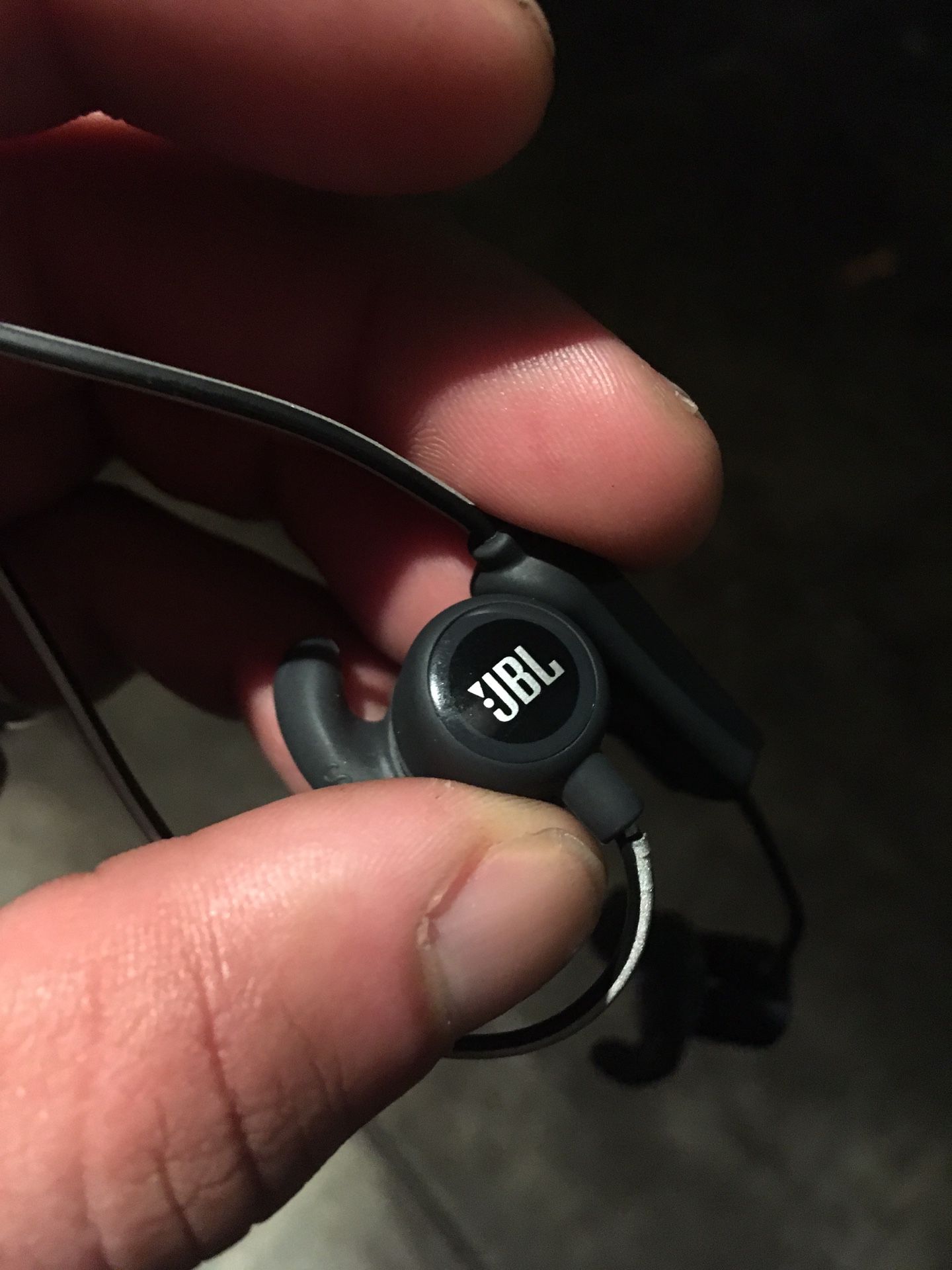 JBL Reflect mini earbuds Bluetooth