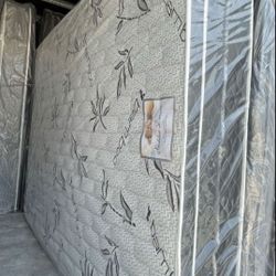 New Bamboo Full Size Pillow Top Mattress And Box Spring, Pick Up Is In Long Beach