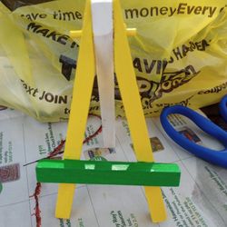 Hand Painted Easel Packers