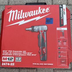 Milwaukee Cordless PEX Expansion Tool Kit (NEW) (2474-22)