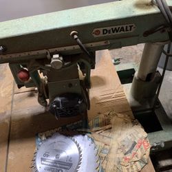 Dewalt Radial Arm Saw