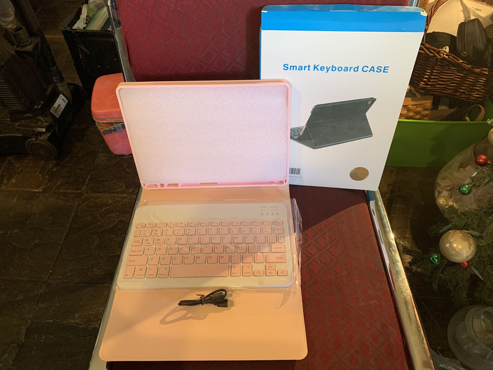 Smart Keyboard Case Pink iPad 9th, 8th, 7th Generation 