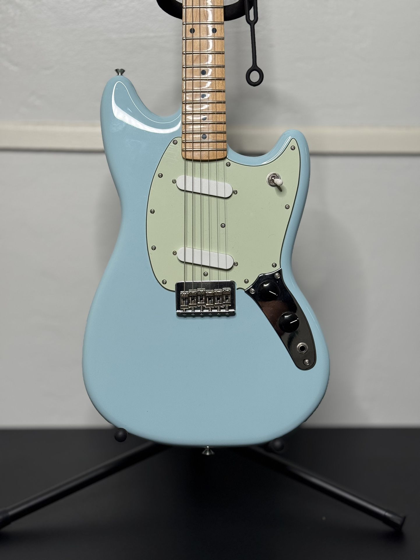 Fender Mustang Guitar
