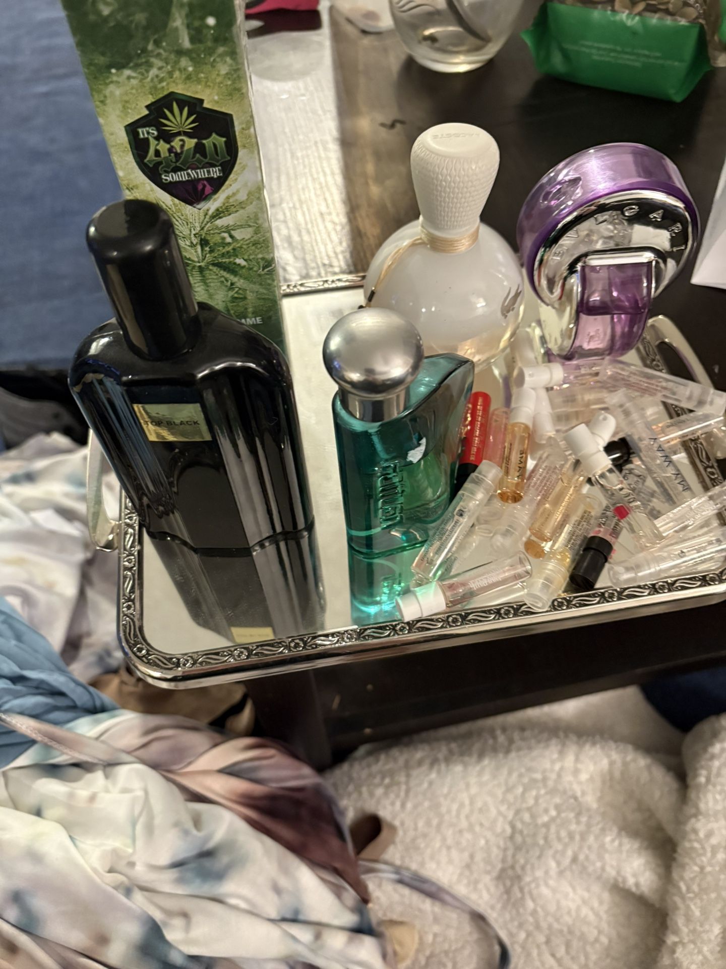 6 Perfumes And Samples And Tray