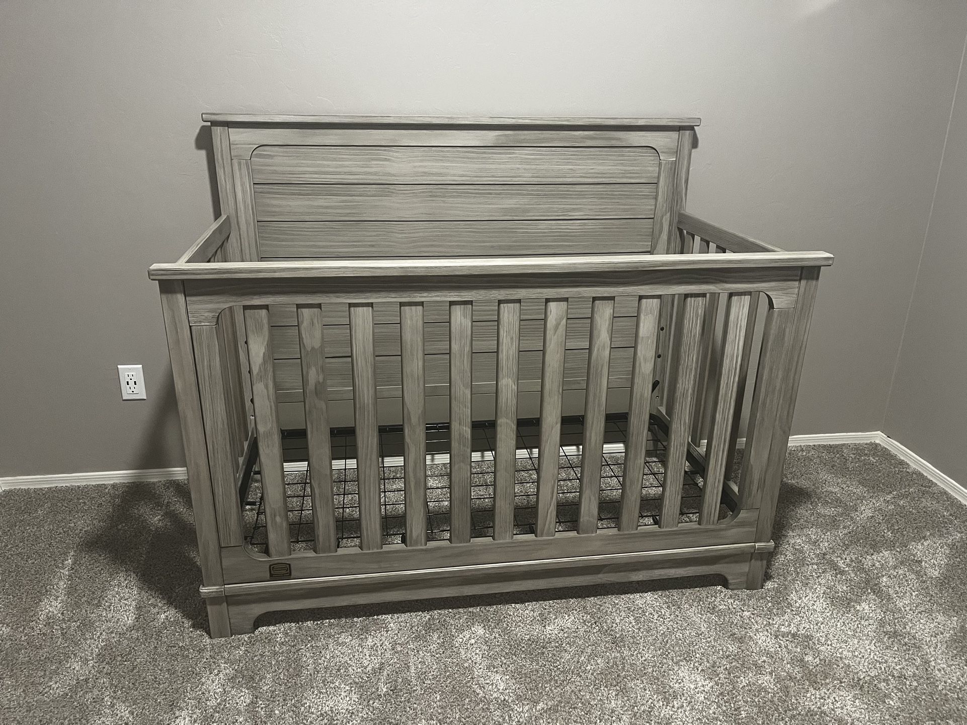 Simmons Kids 4-in-1 Crib