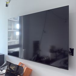 Samsung 55 inch tv Q8F 144hz freesync