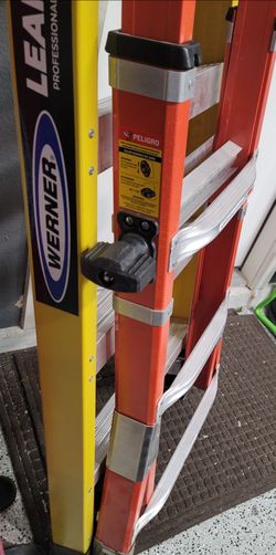 LEANSAFE - 14ft FiberGlass Ladder