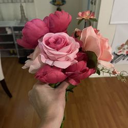 Pink Peoni Wedding Bouquet