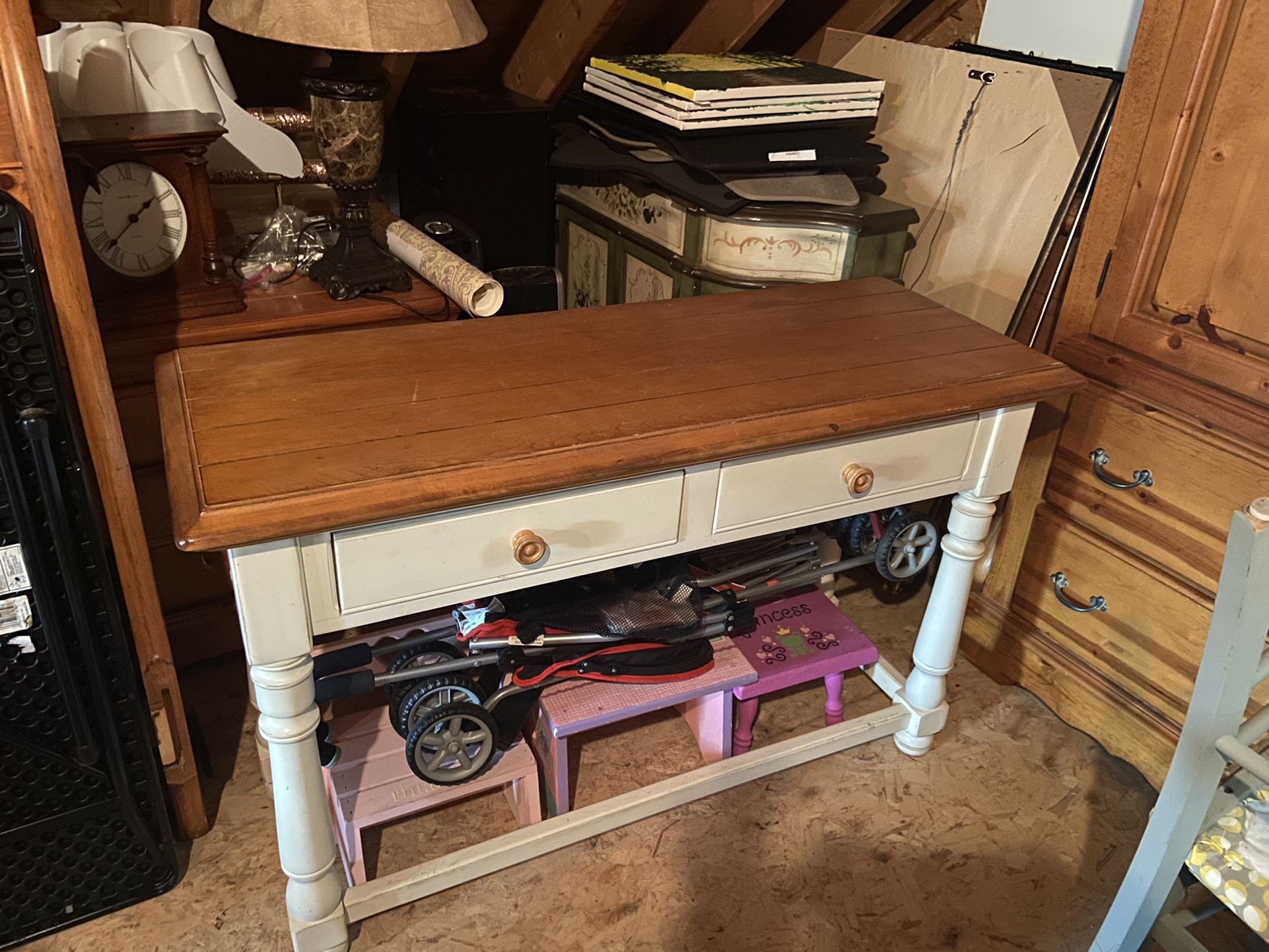 Large Banquet/End Table