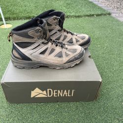 Men’s Hiking Boots