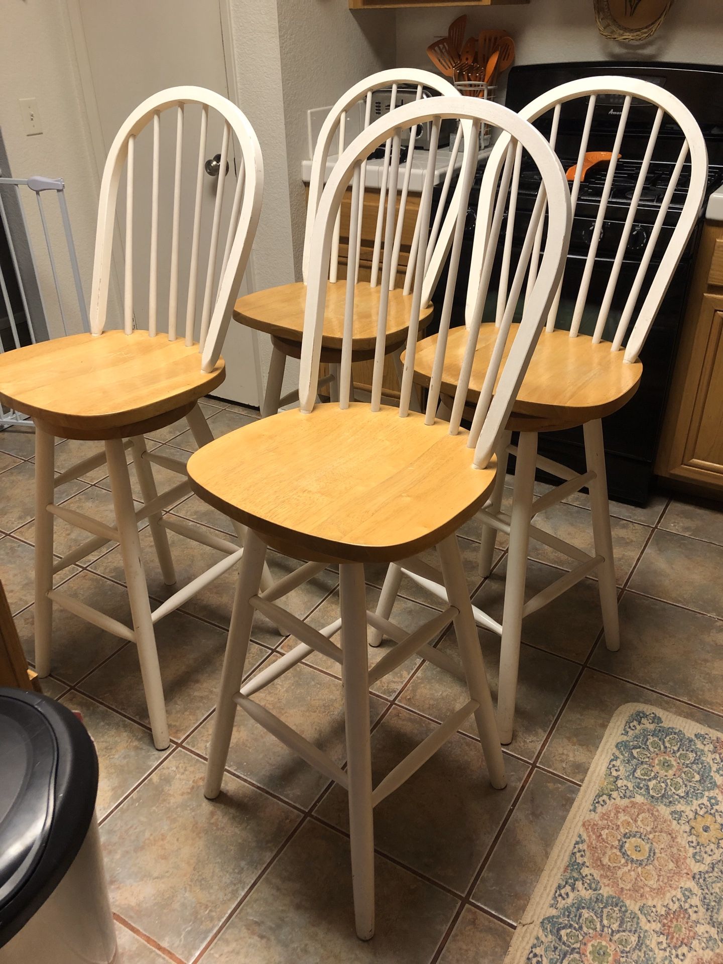 Counter Top/Bar Stools