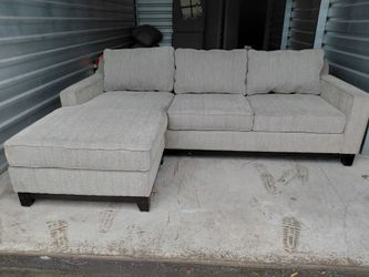 Couch/Lounge (delivery available)