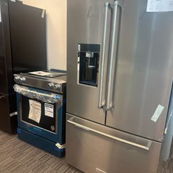 KitchenAid Refrigerator And Electric Range Kitchen Set