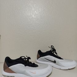 Nike Women's Running Shoes ((Size 9 1/2))