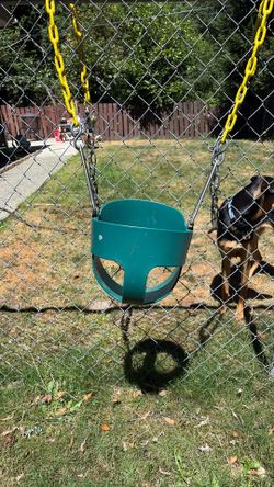 Kids Bucket Swing