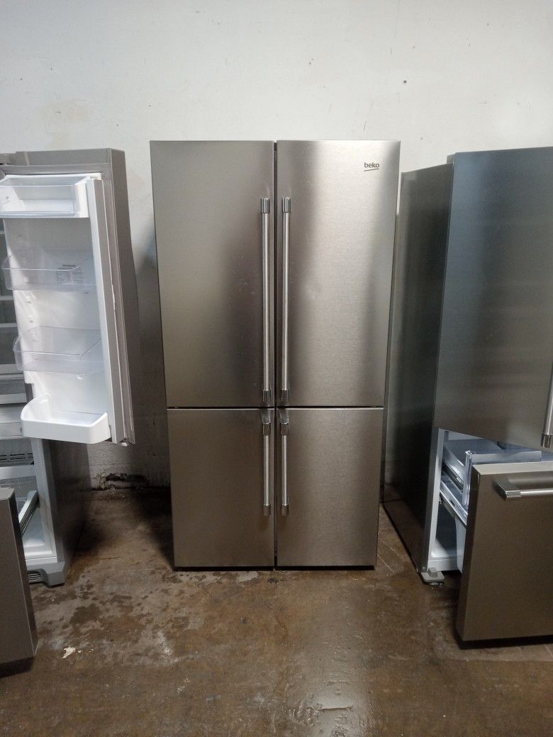 Four-door Refrigerator With Water And Ice Inside Price To Sell