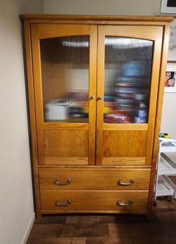 Oak tall dresser hutch