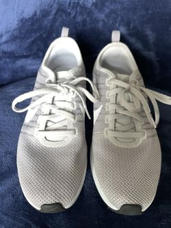 Nike Tennis Shoes