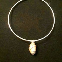 Silver Choker With Floating Pendant 