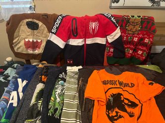 Boys clothes size 4 ………37 pieces