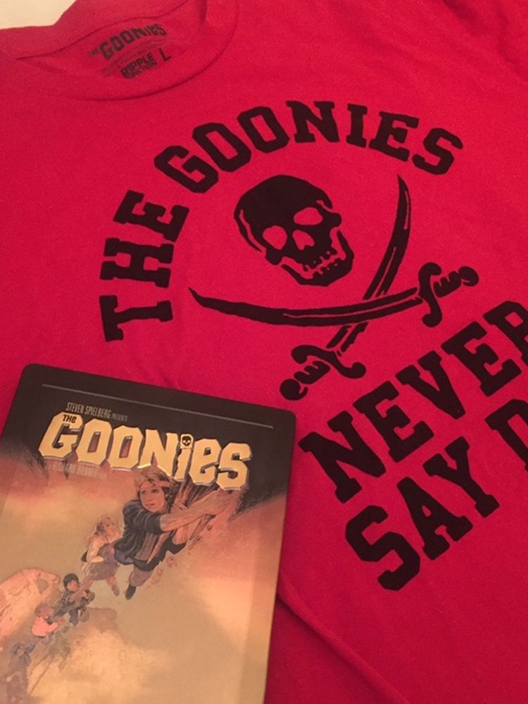The GOONIES Steelbook Zavvi UK + T-Shirt L