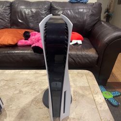 ps5 with 3 controllers