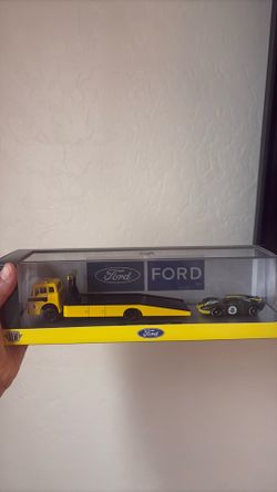M2 Machines Ford hauler