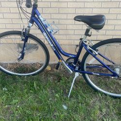 Diamondback vital 2 Hybrid Women’s Bike