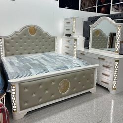 Bedroom Set For Sale!!New