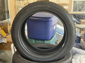 4 Blizzak Studless Snow Tires
