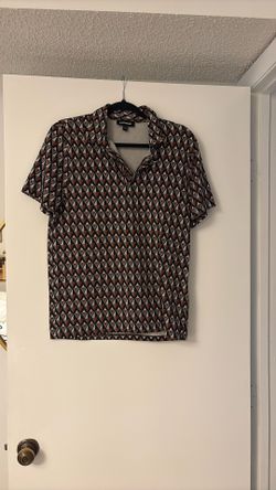 Express men’s collared shirt (small)