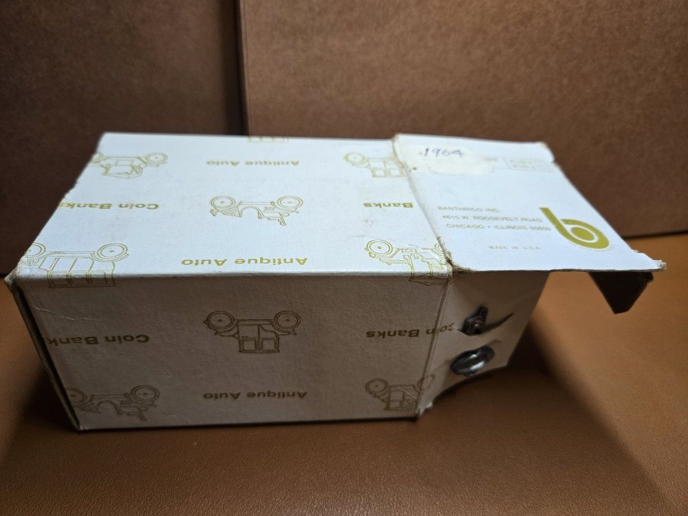 Banthrico Vintage Antique 1904 Studebaker Coupe Coin Bank