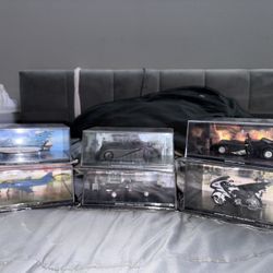 Batman™️ collectibles 