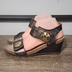 Taos Pyramid Women's Sandals Shoes Size 39 (8-8.5)