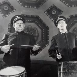Picture Of Laurel And Hardy