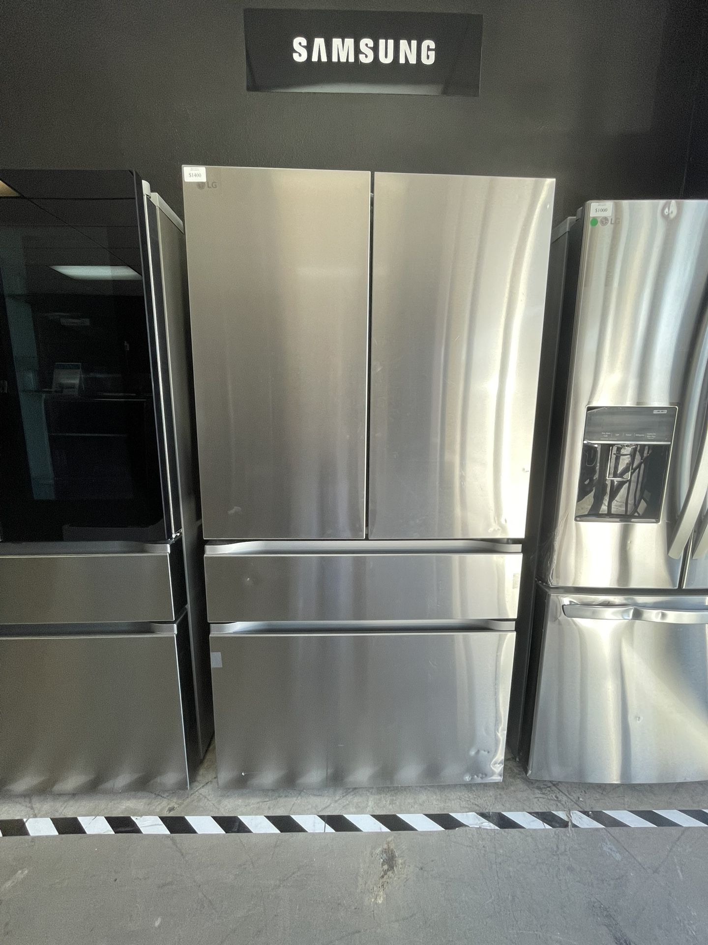 Lg 4 Door Plain Face Refrigerator With Water And Ice