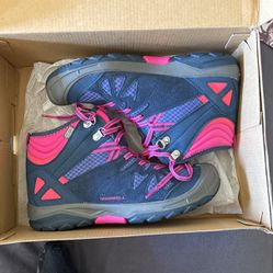 Merrell Capra Mid Waterproof Hiking Boot Girls Size 6 