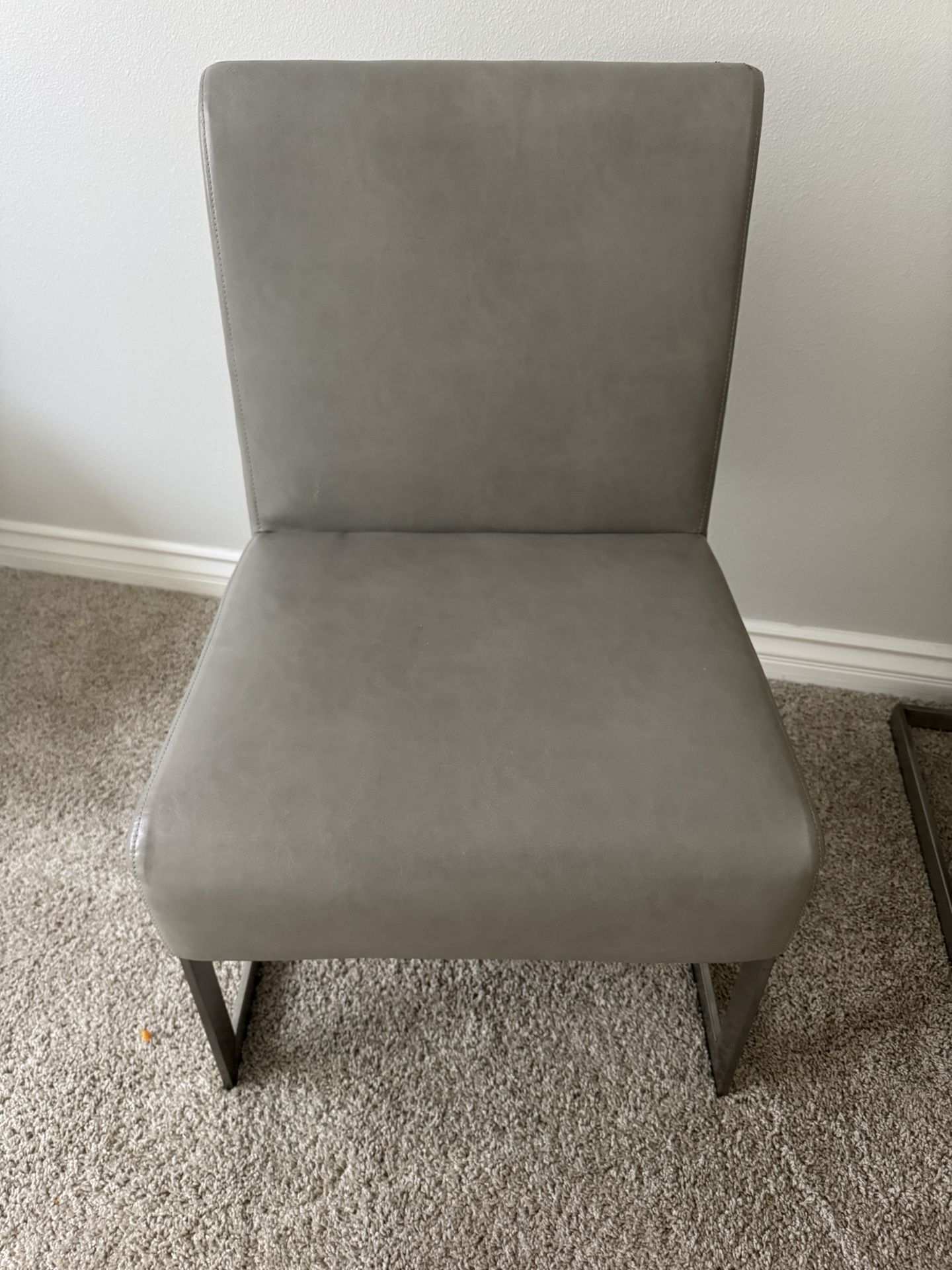 6 High End Dinner Table Chairs 