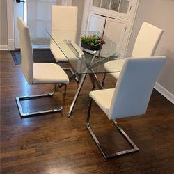 Glass Dining Room Table and Chairs 