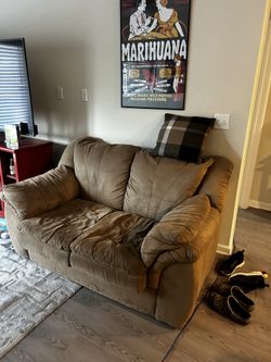 Couch lightly used