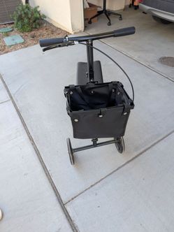 Folding Knee scooter with basket