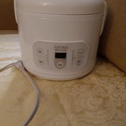 AROMA Digital Rice Cooker