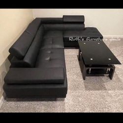 Brand New Modern Sectional Sofa 107”x 75”x 33”H