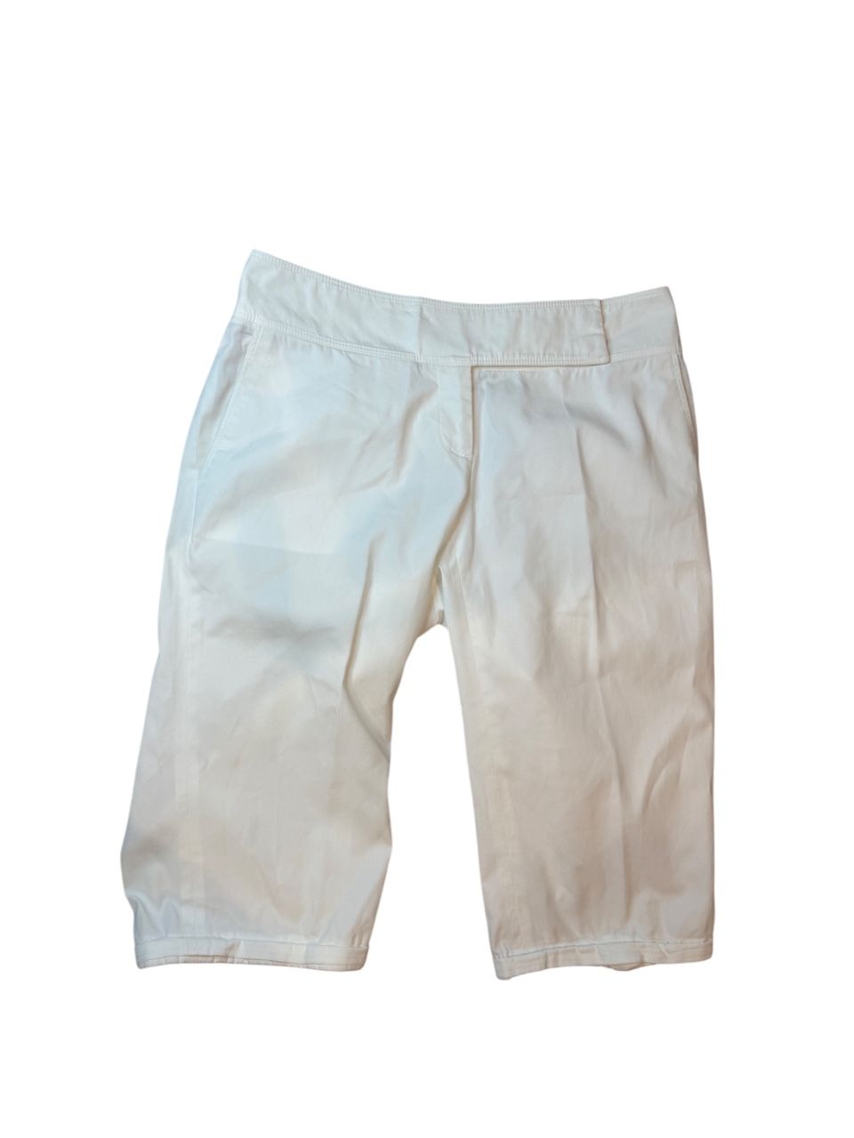 Burberry White bermuda Shorts Size 4