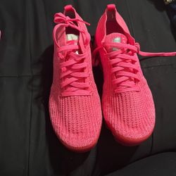 Women’s Nike Hot pink Vapormax