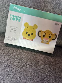 Disney Wooden Winnie the Pooh and Simba puzzle