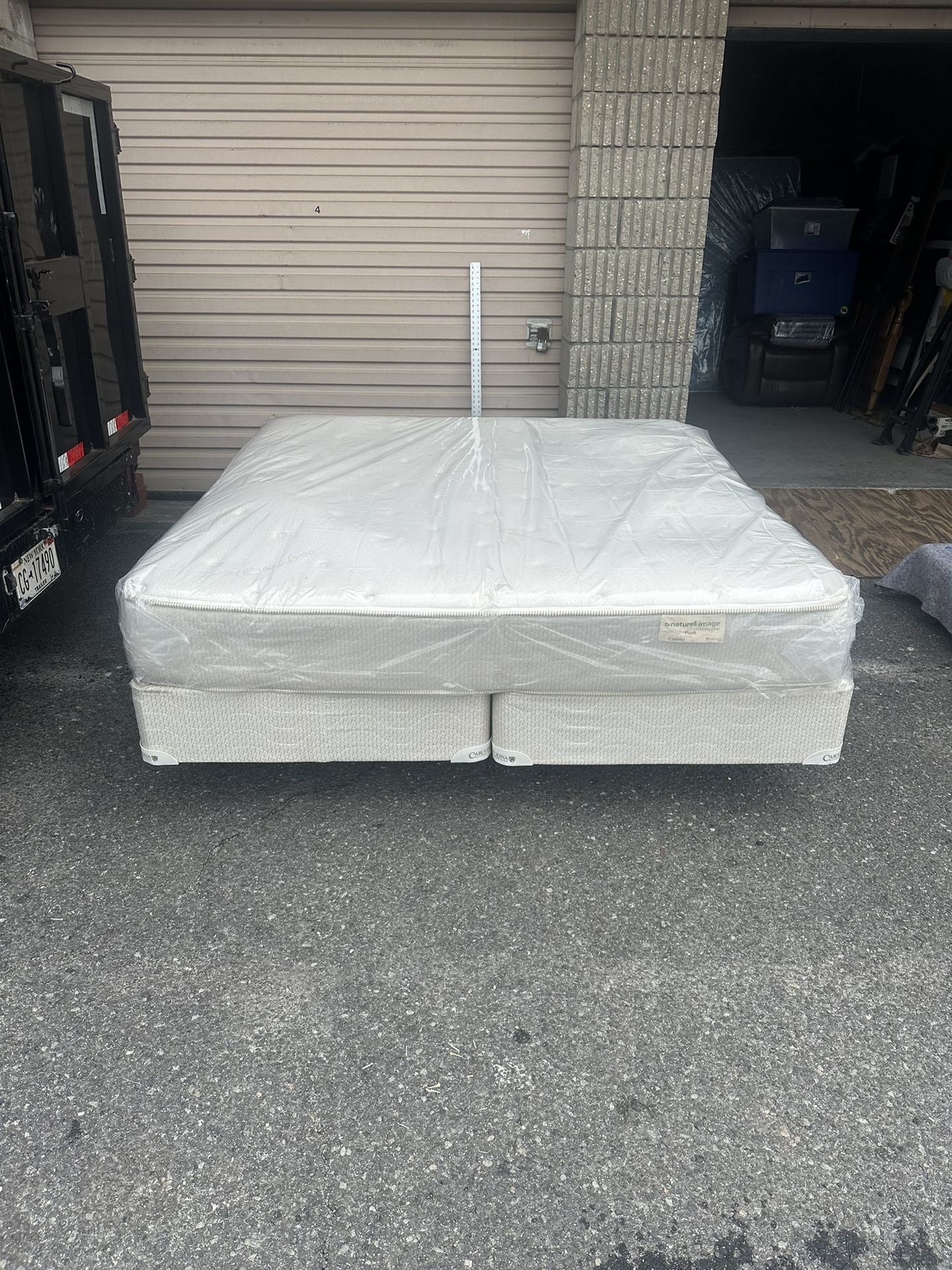 King Size Nature's Image Plush Mattress With Split Box Spring & Metal Frame. Good Condition.