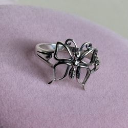 Butterfly 🦋 925 Sterling  Silver Ring 💍 Size 8 1/2 