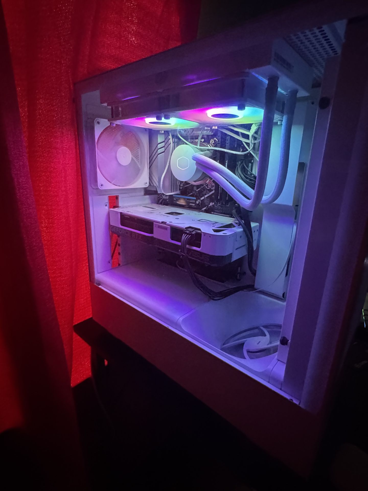 Gaming Pc 4070 + Curved 240hz 1080p Monitor