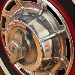 C1 Corvette Hubcaps 